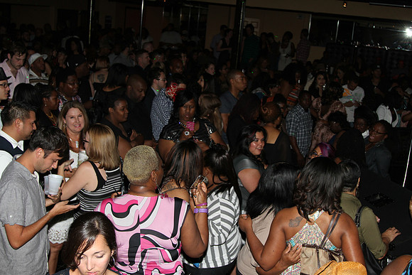 R Kelly - The Austin Socialite - ML  (79)