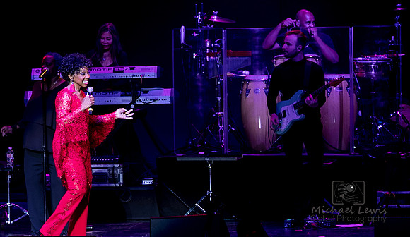 Evening of Soul Music - Gladys (5)
