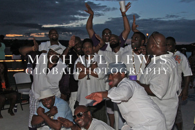 Cruise with the Ques - Austin