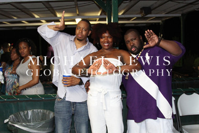 Cruise with the Ques - Austin