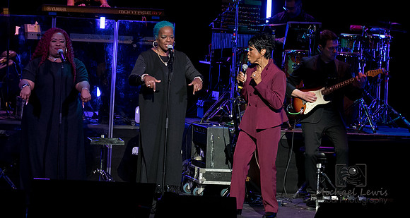 Gladys Knight at the Paramount Theatre Austin