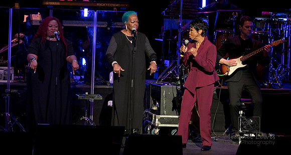 Gladys Knight at the Paramount Theatre Austin