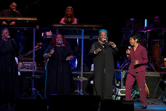 Gladys Knight at the Paramount Theatre Austin