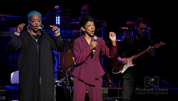 Gladys Knight at the Paramount Theatre Austin