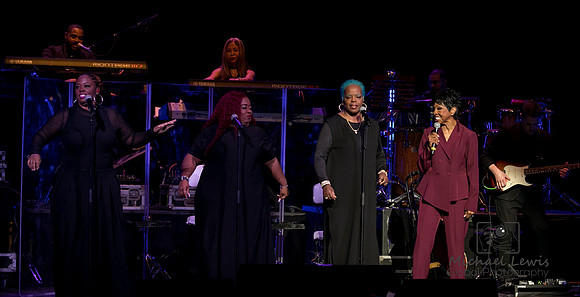 Gladys Knight at the Paramount Theatre Austin