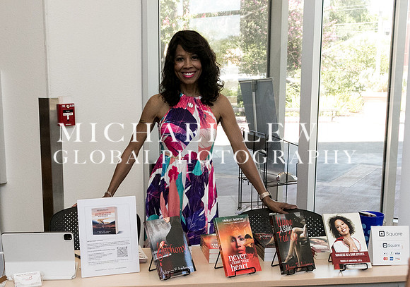 Austin_African_American_Book_ Fest_2022_Dr Moe Anderson (1)