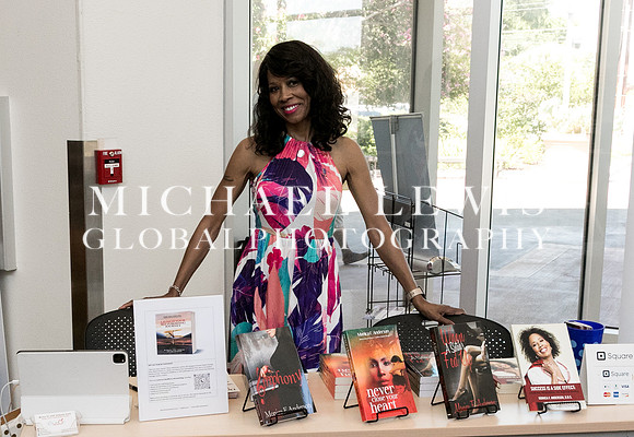 Austin_African_American_Book_ Fest_2022_Dr Moe Anderson (3)