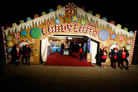 AUSTIN TRAIL OF LIGHTS