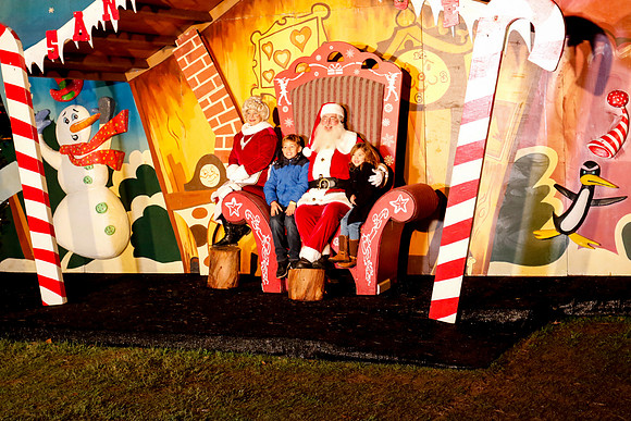 AUSTIN TRAIL OF LIGHTS