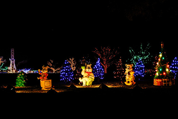 AUSTIN TRAIL OF LIGHTS