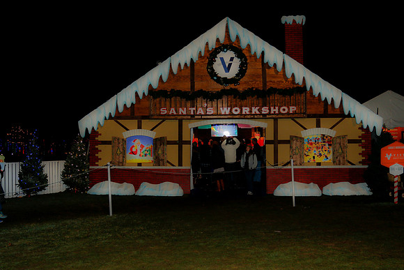 AUSTIN TRAIL OF LIGHTS