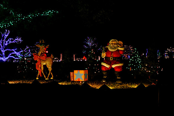AUSTIN TRAIL OF LIGHTS