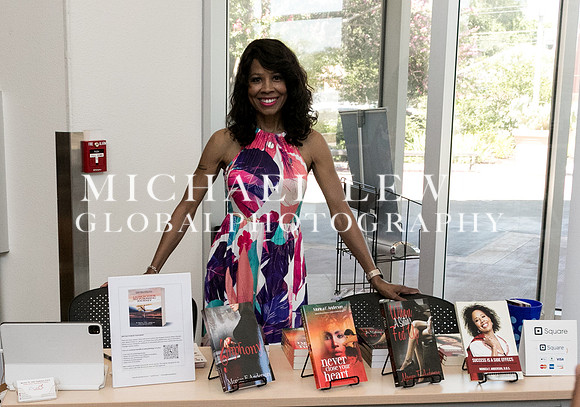 Austin_African_American_Book_ Fest_2022_Dr Moe Anderson (2)