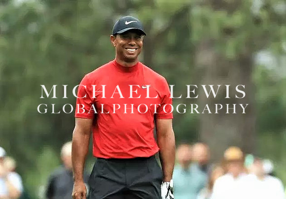 TigerWoodsMasterswin2019 (2)