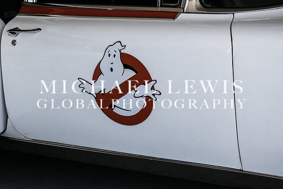 Ghostbusters ECTO-1 vehicle (2)