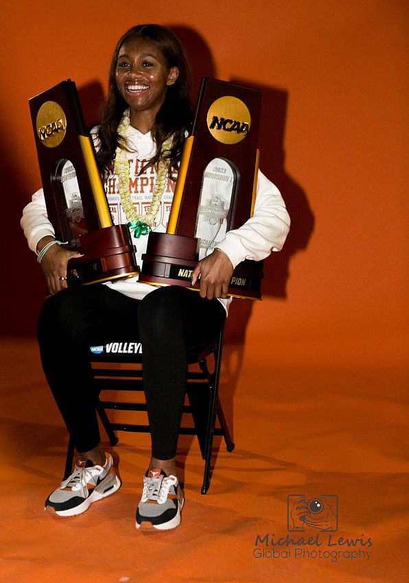 UT Volleyball Champions (5)