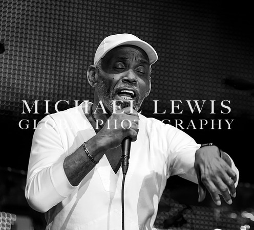Frankie_Beverly_and_Maze_at_the_Essence_Festival (3)