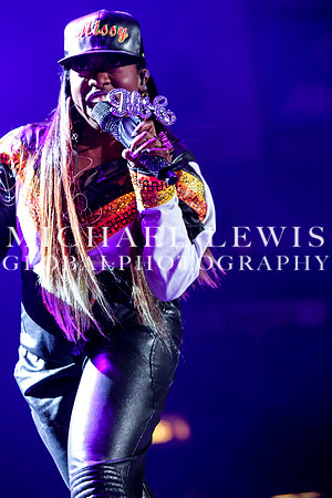 Missy_Elliott_at_the_Essence_Fest (2)