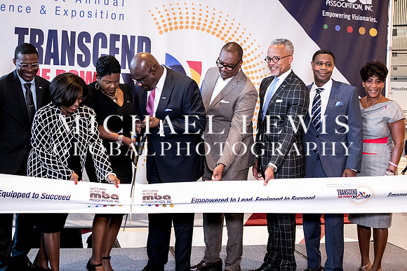 NBMBAA_Ribbon_Cutting_Cememony (2)
