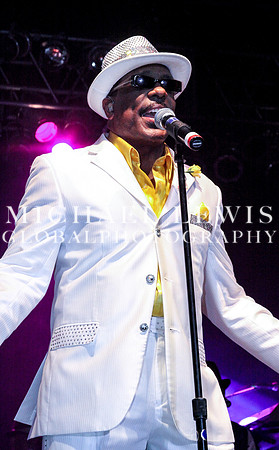 Charlie_Wilson_as_Uncle_Charlie