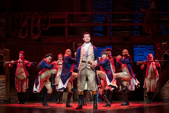 Company-HAMILTON-National-Tour-c-Joan-Marcus-14