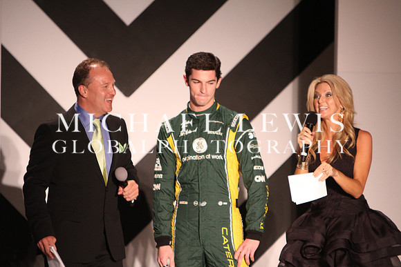 Austin Fashion Week - Shift Into Style