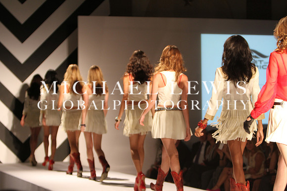 Austin Fashion Week - Shift Into Style