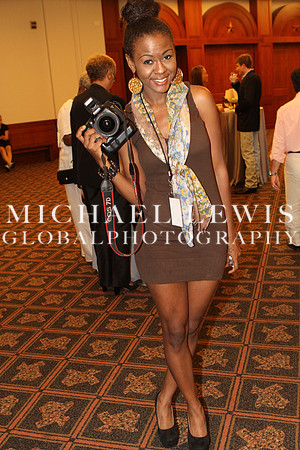 Austin Fashion Week - Shift Into Style