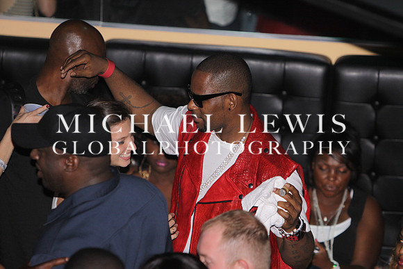 R KELLY IN AUSTIN TX