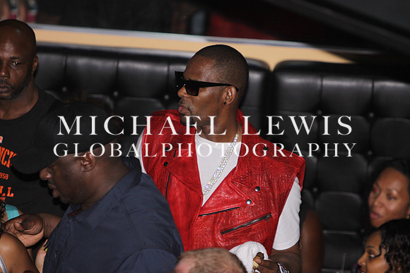 R KELLY IN AUSTIN TX