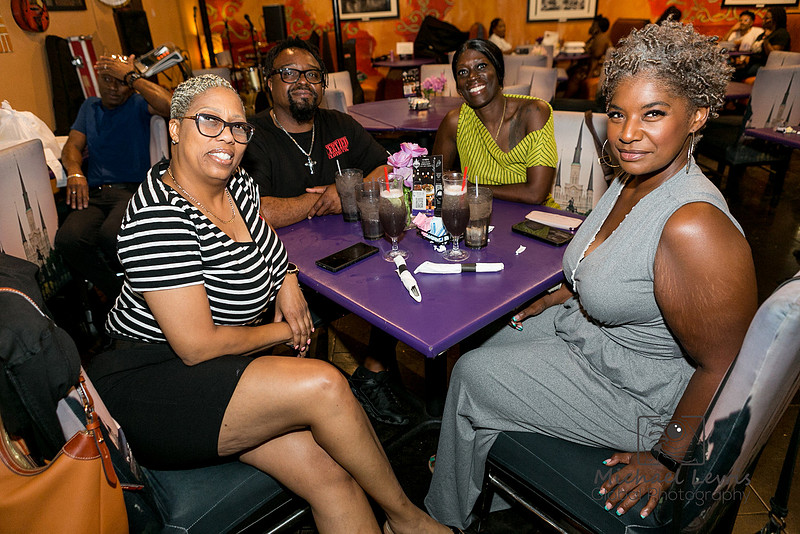Yalls Down Home Cafe (6)