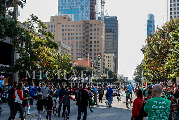 28th Annual Chuy's Parade