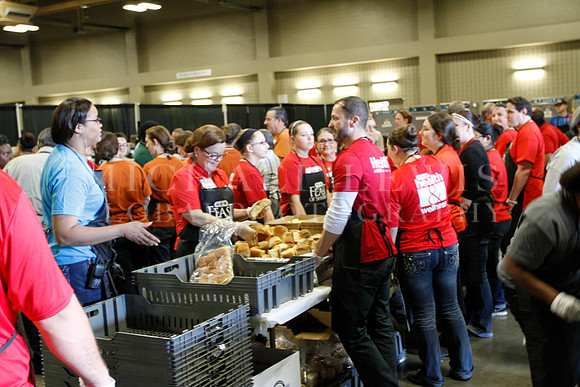 #HEB #FeastofSharing 2014 (24)