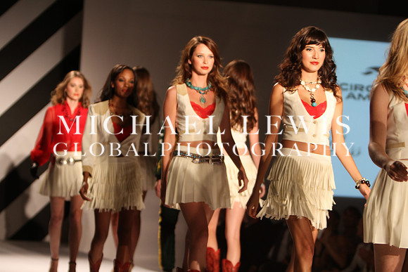 Austin Fashion Week - Shift Into Style