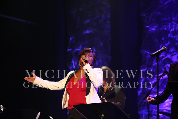 Pamela Hart - One World (4)