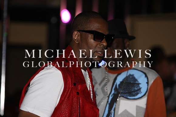 R KELLY IN AUSTIN TX