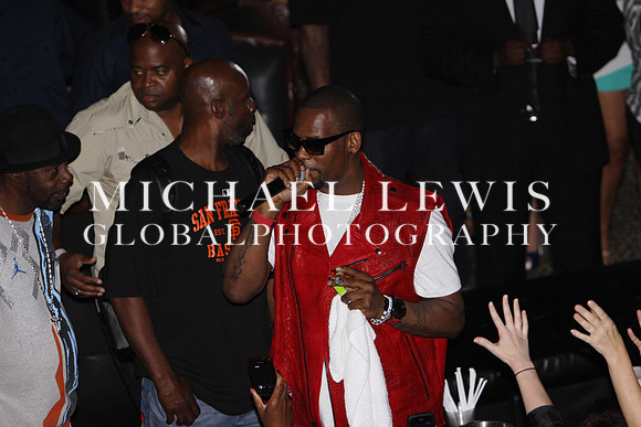 R KELLY IN AUSTIN TX
