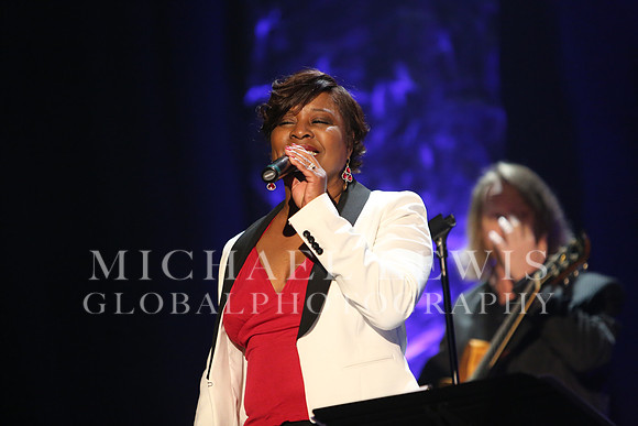 Pamela Hart - One World (2)